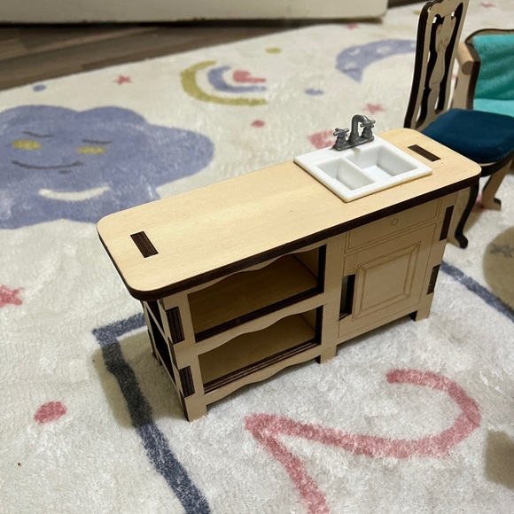 Kid Kraft‎ Victorian Doll house furniture’s - Picture 6 of 11